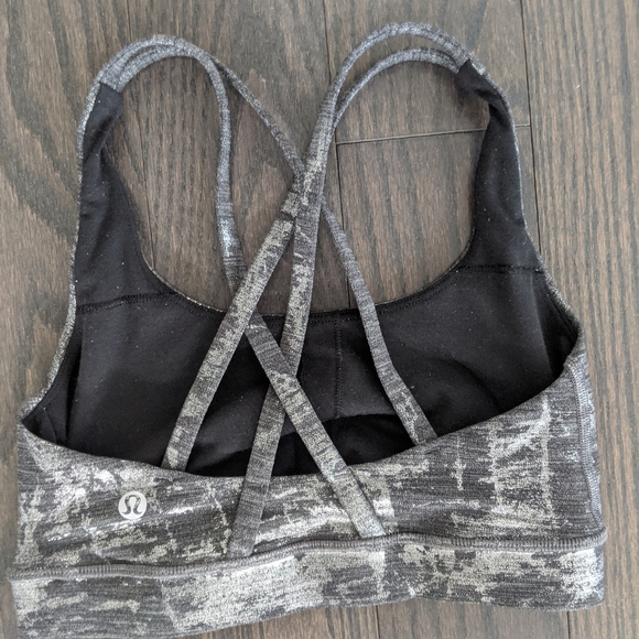 Metallic Lulu Energy Bra 🥰 - Picture 4 of 7